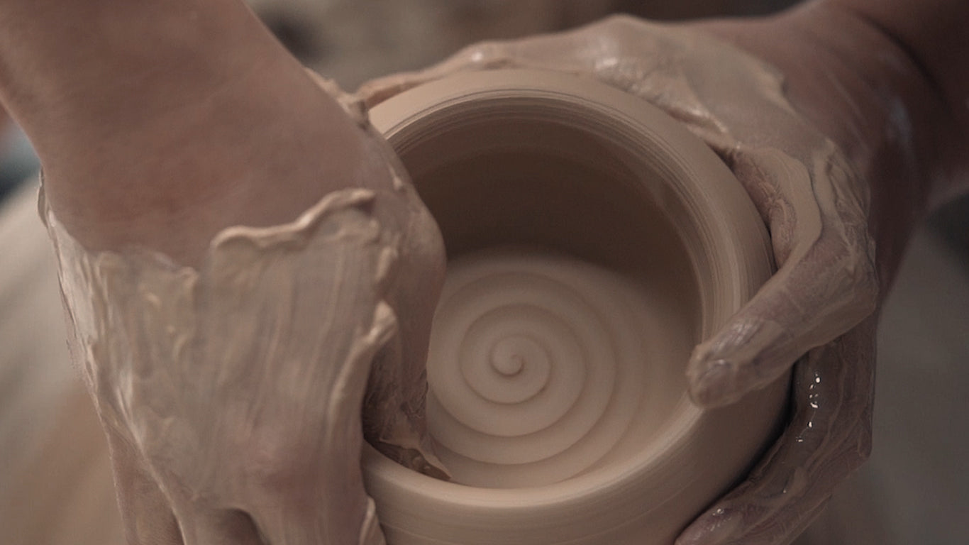Inner Bottom Shaping of cheralle handmade ceramic cup